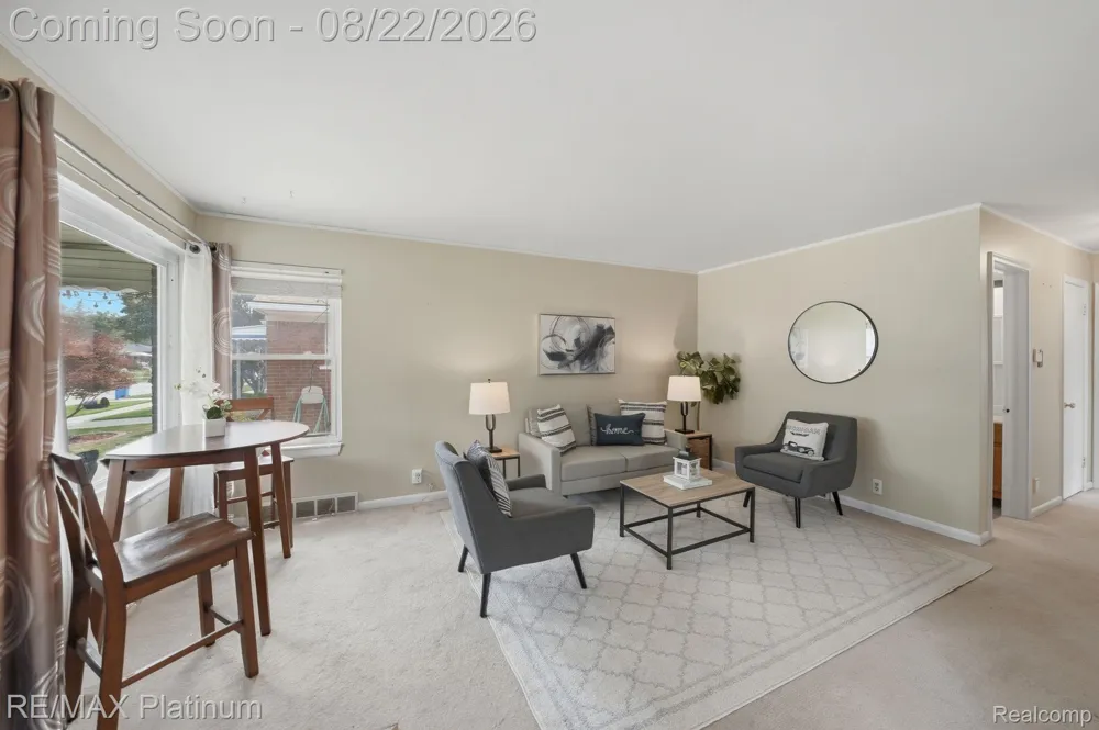24371 Currier Street Dearborn Heights City, MI 48125