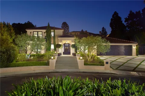4 Inverness Lane