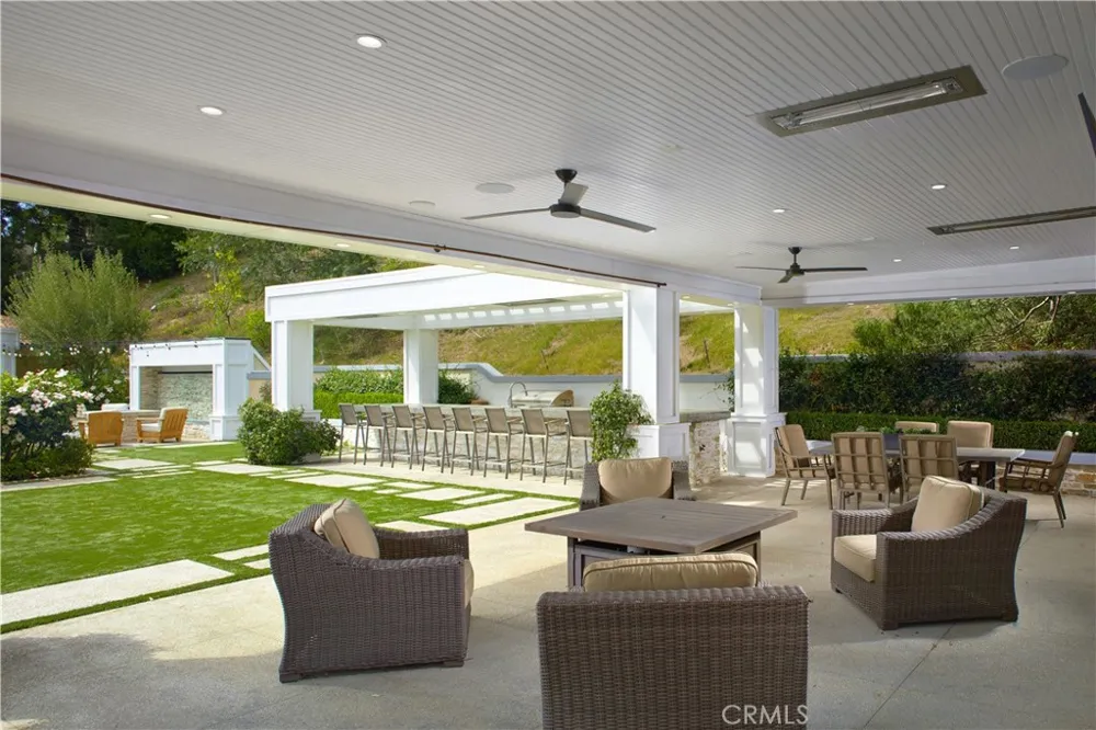 4 Inverness Lane Newport Beach, CA 92660