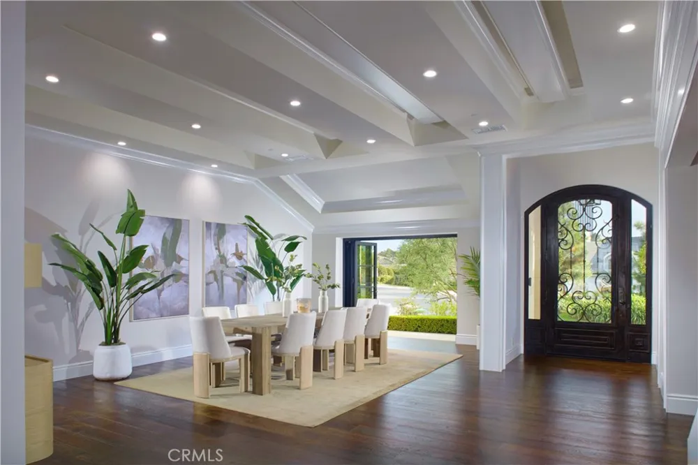 4 Inverness Lane Newport Beach, CA 92660