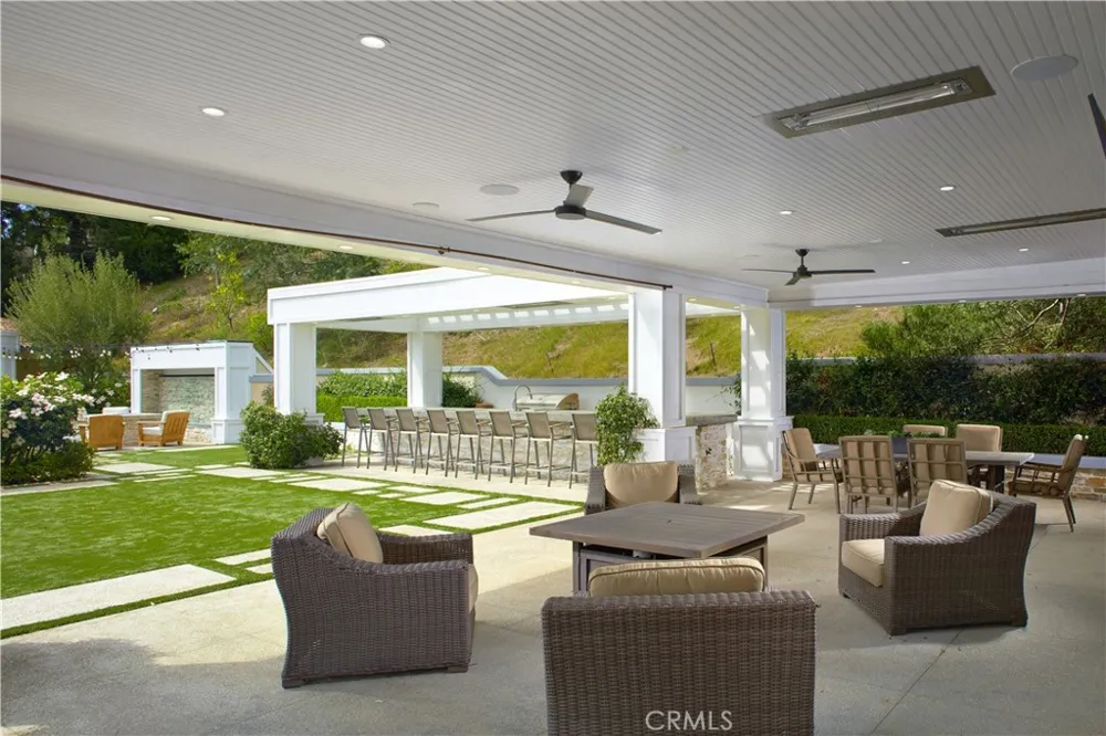 4 Inverness Lane Newport Beach, CA 92660