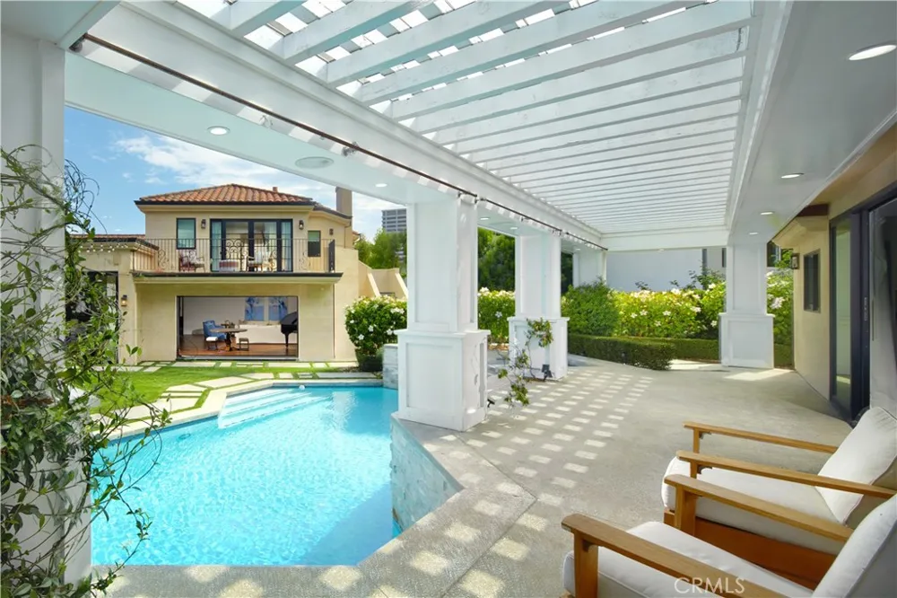 4 Inverness Lane Newport Beach, CA 92660