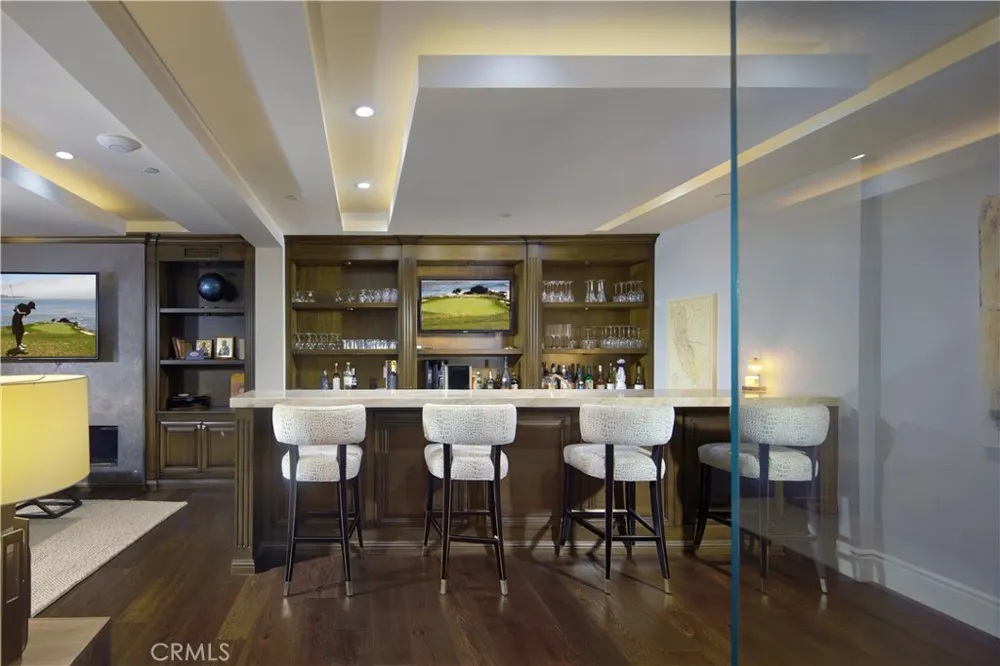4 Inverness Lane Newport Beach, CA 92660
