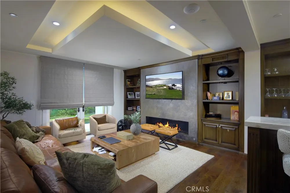 4 Inverness Lane Newport Beach, CA 92660