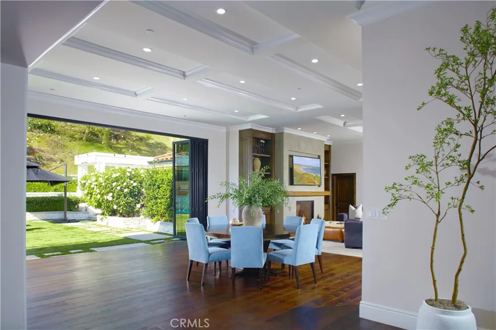 4 Inverness Lane Newport Beach, CA 92660