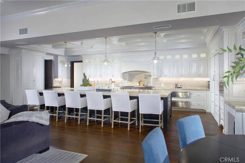 4 Inverness Lane Newport Beach, CA 92660