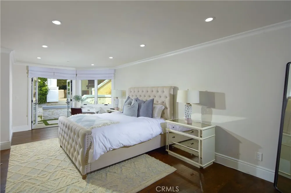 4 Inverness Lane Newport Beach, CA 92660