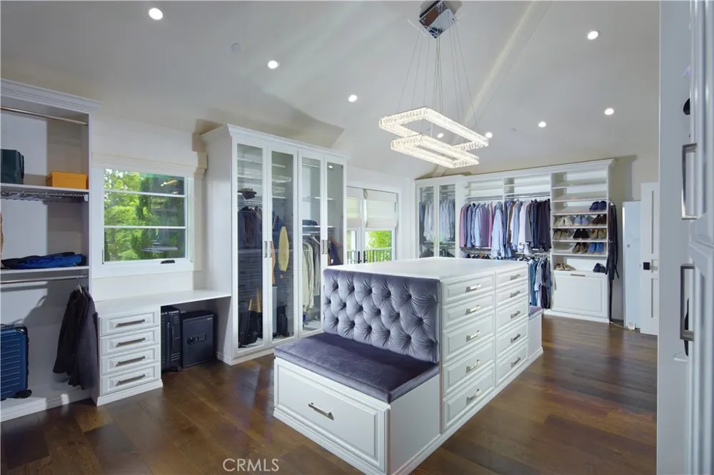 4 Inverness Lane Newport Beach, CA 92660