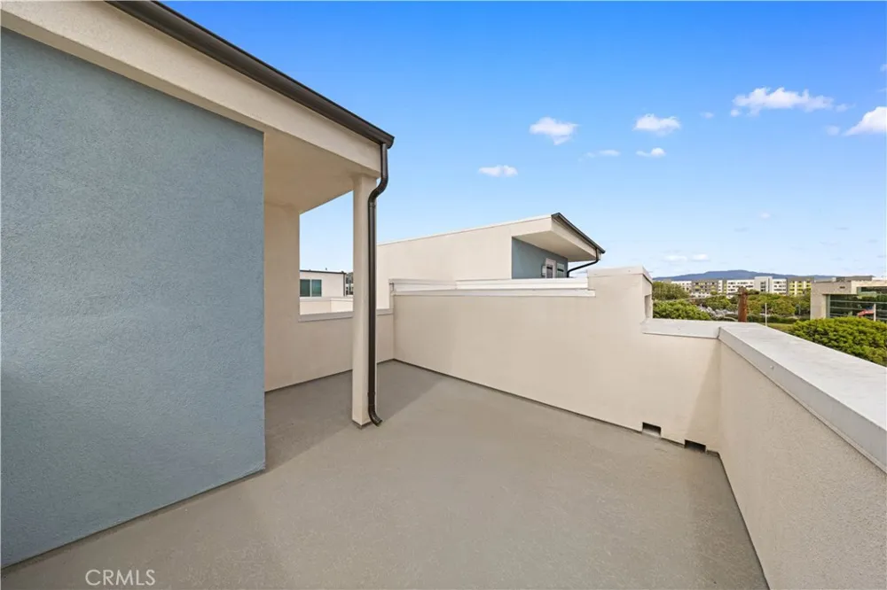 1816 E 1st #440 Santa Ana, CA 92705