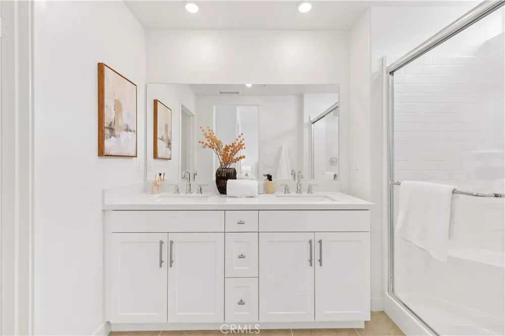 1816 E 1st #440 Santa Ana, CA 92705