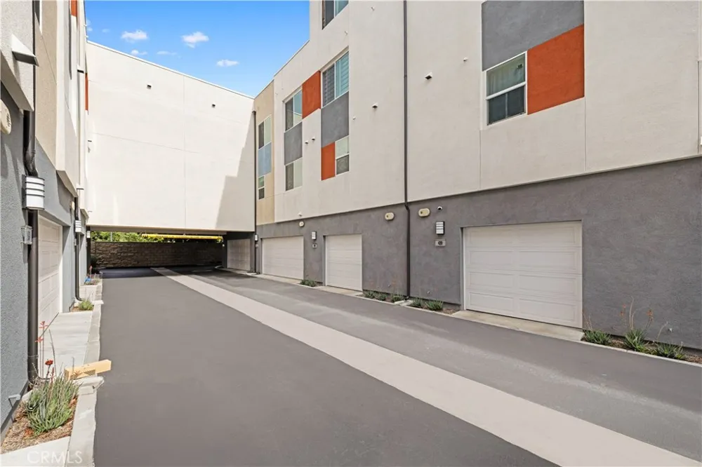 1816 E 1st #440 Santa Ana, CA 92705