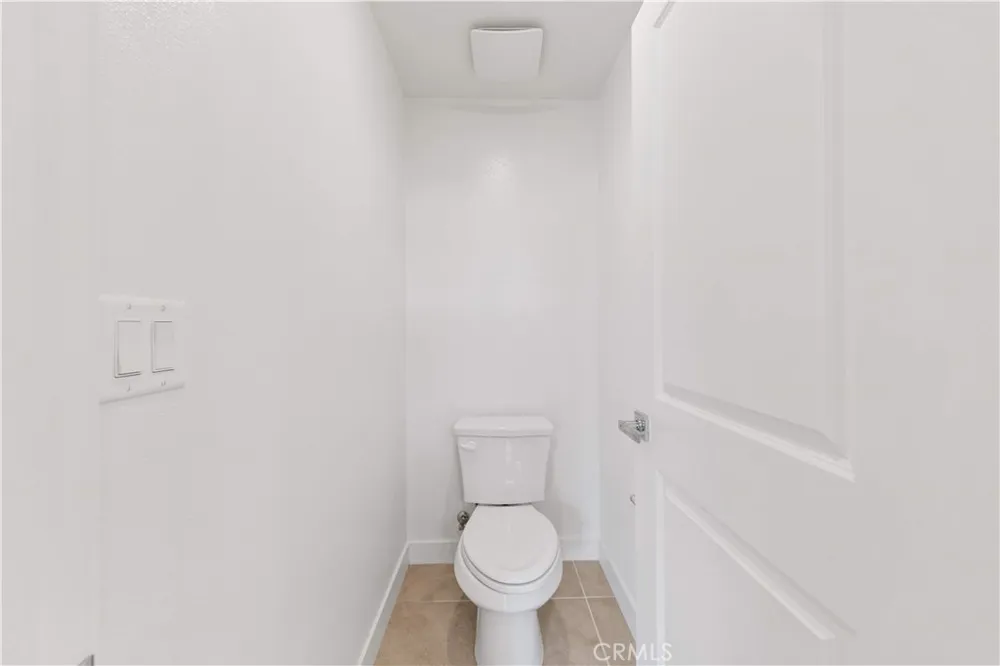 1816 E 1st #440 Santa Ana, CA 92705