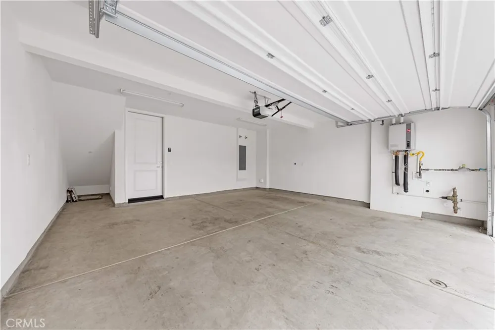1816 E 1st #440 Santa Ana, CA 92705