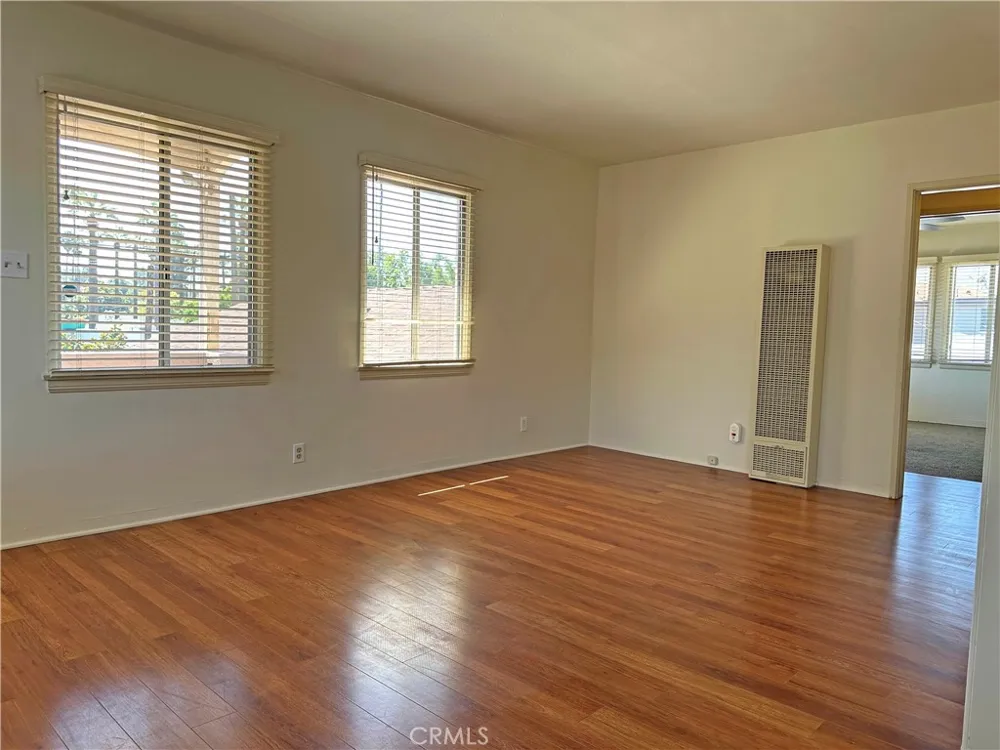 1609 E Chevy Chase Drive #1611 Glendale, CA 91206