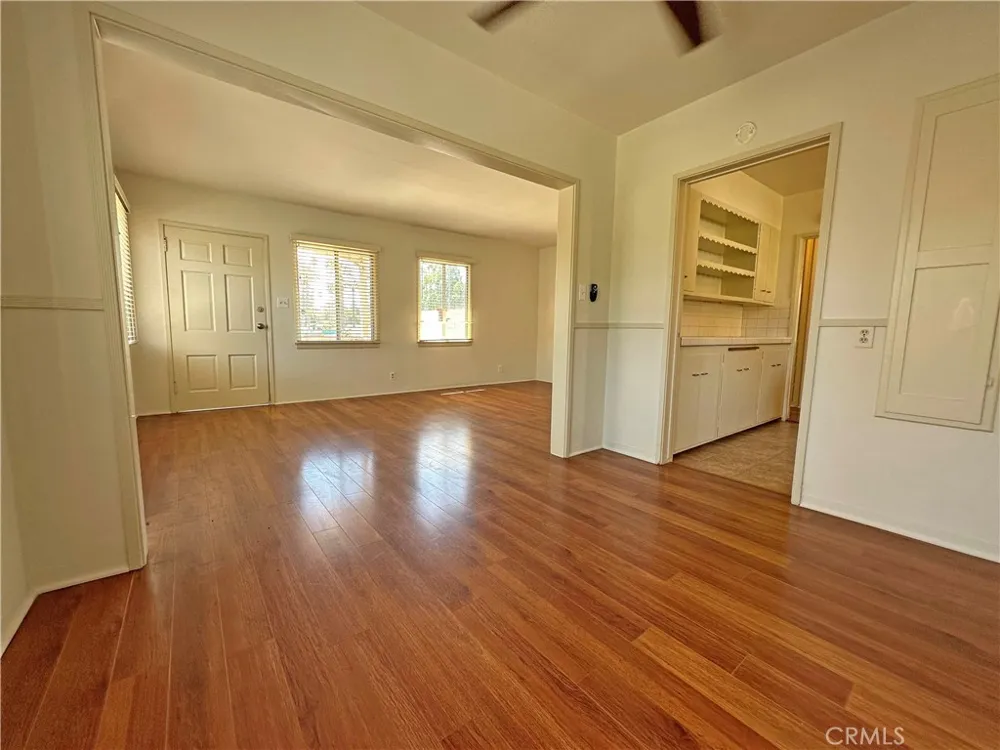 1609 E Chevy Chase Drive #1611 Glendale, CA 91206