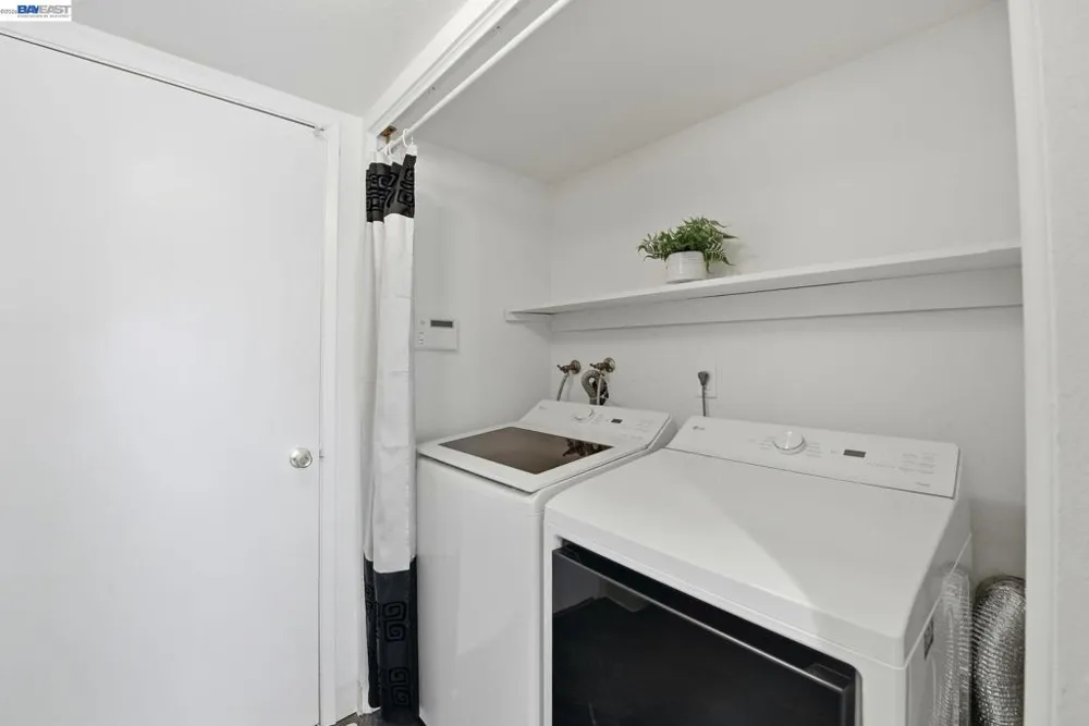 27773 Pistachio Ct Hayward, CA 94544