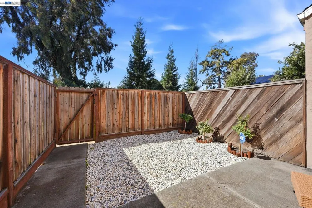 27773 Pistachio Ct Hayward, CA 94544
