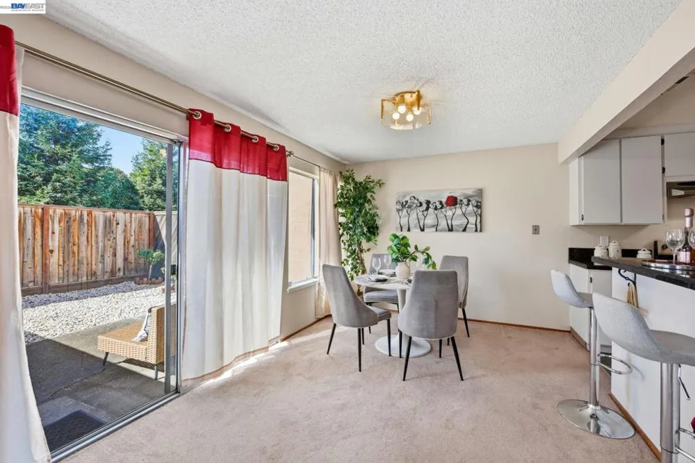27773 Pistachio Ct Hayward, CA 94544