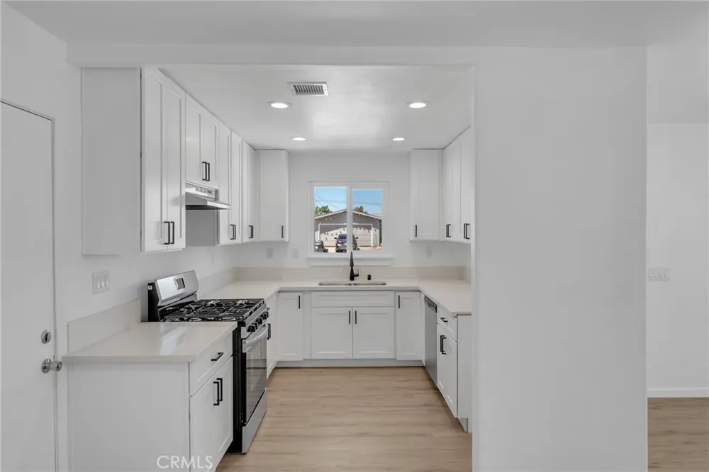 15153 Prado Court Victorville, CA 92395