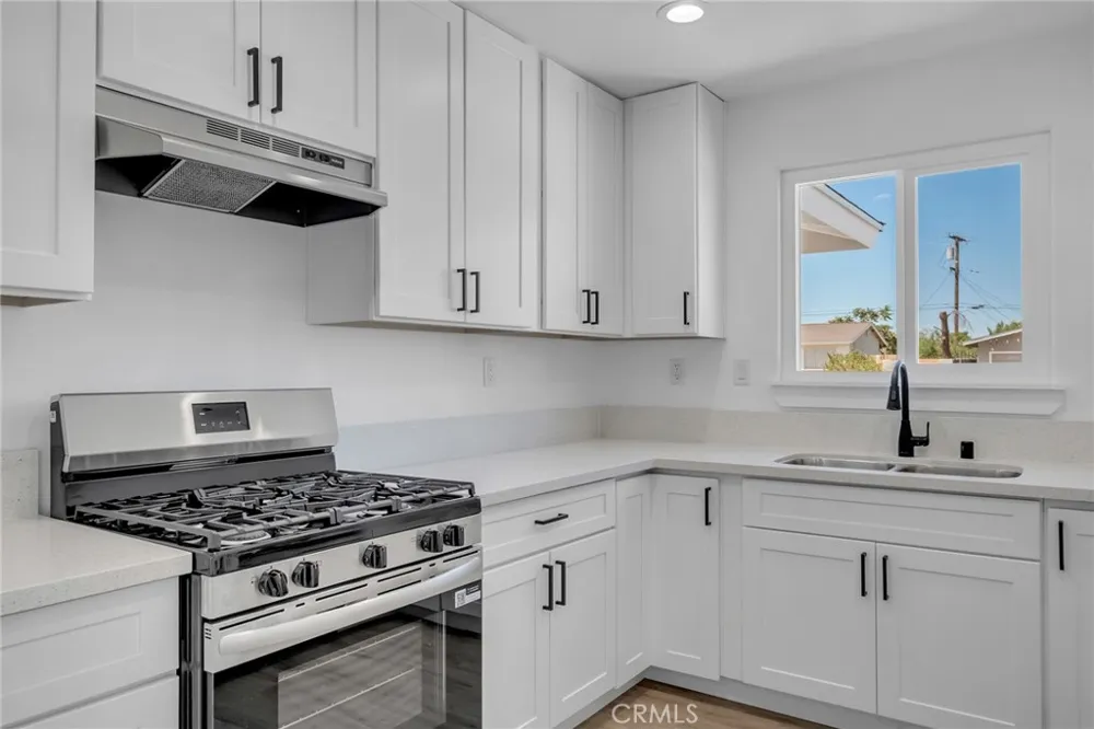 15153 Prado Court Victorville, CA 92395