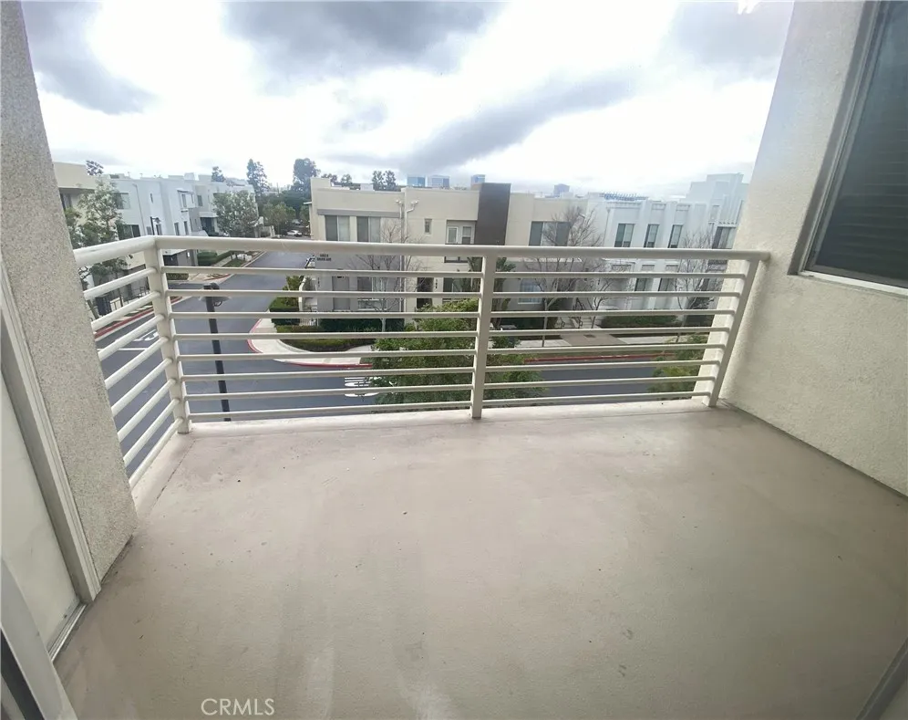 13024 Union Hawthorne, CA 90250
