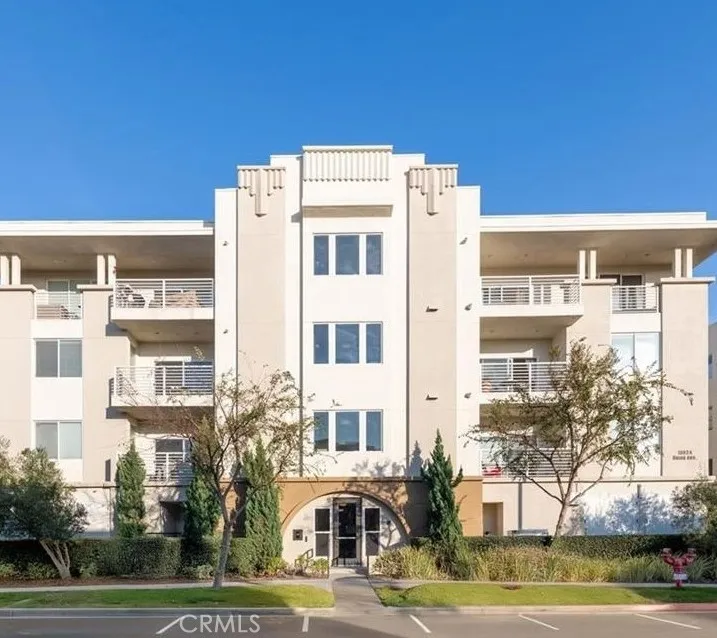 13024 Union Hawthorne, CA 90250