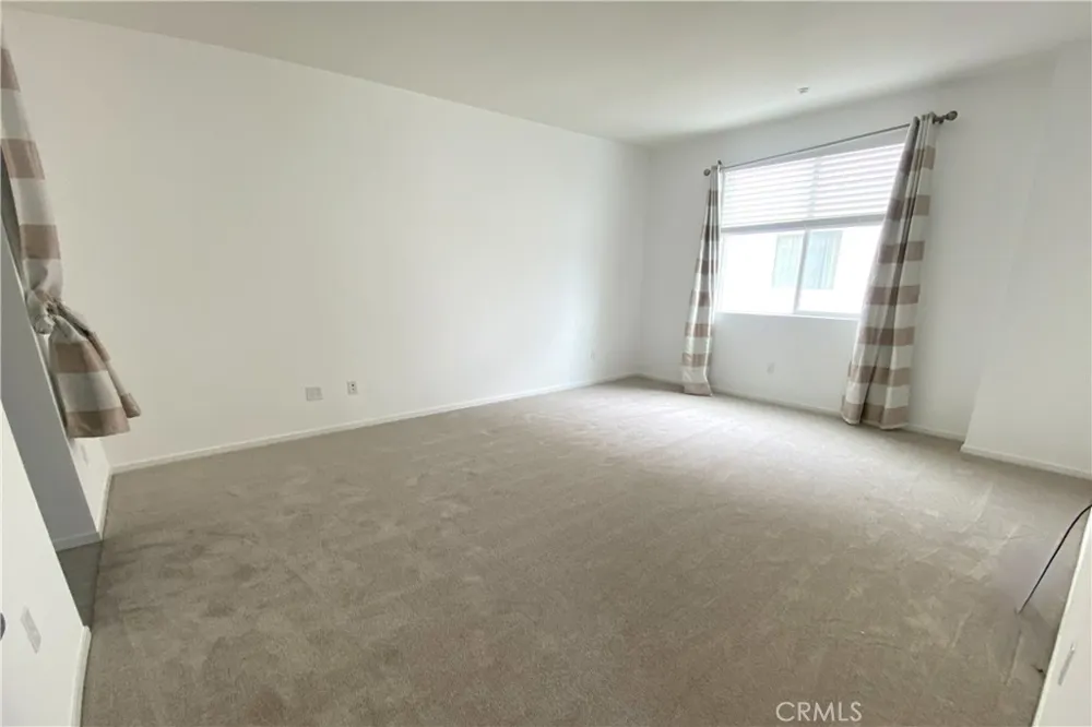 13024 Union Hawthorne, CA 90250