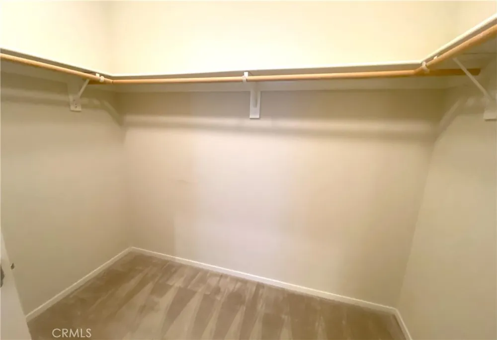 13024 Union Hawthorne, CA 90250