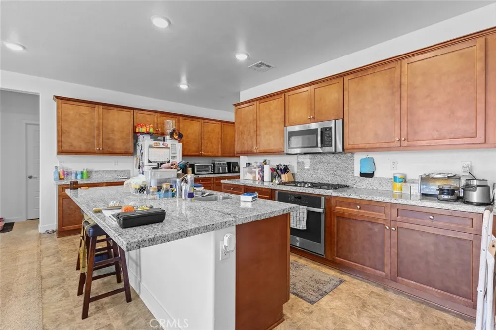 5762 Verde Way Banning, CA 92220