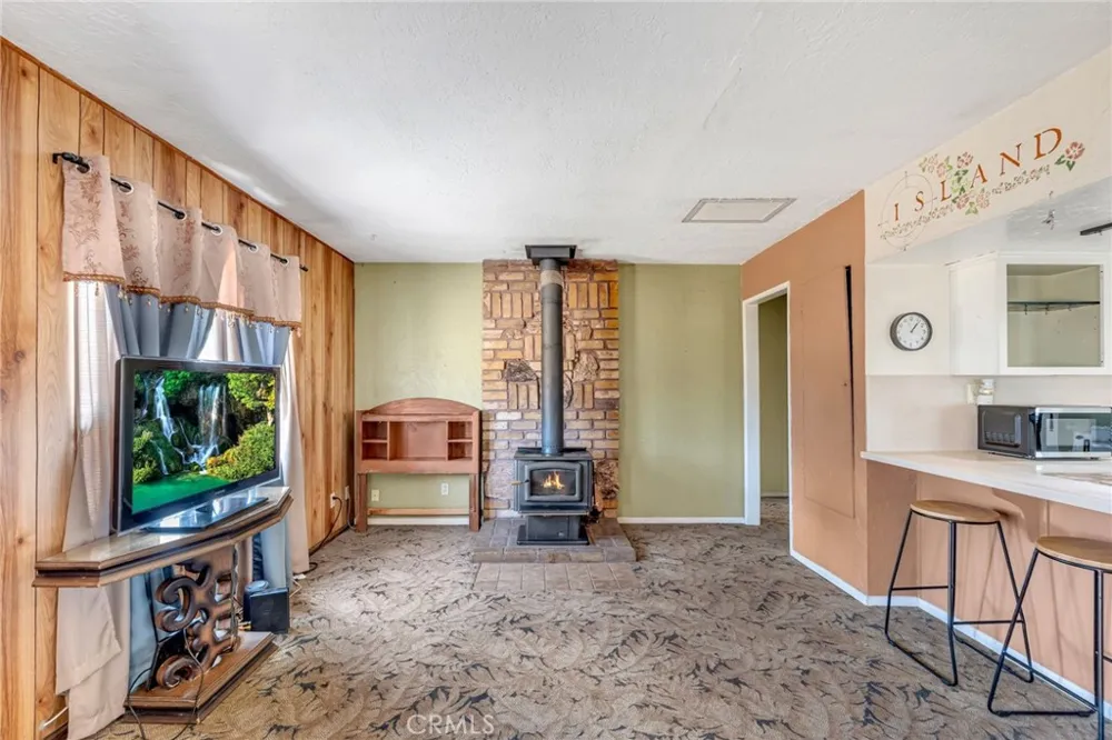 25562 Bejoal Barstow, CA 92311