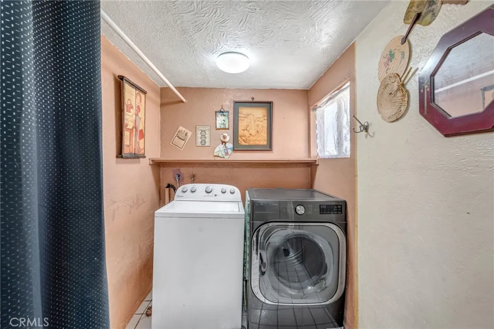 25562 Bejoal Barstow, CA 92311