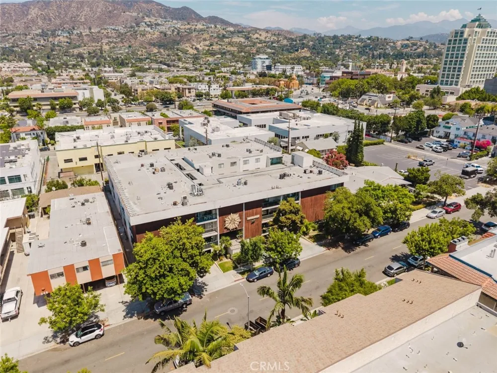 333 Burchett Street #111 Glendale, CA 91203