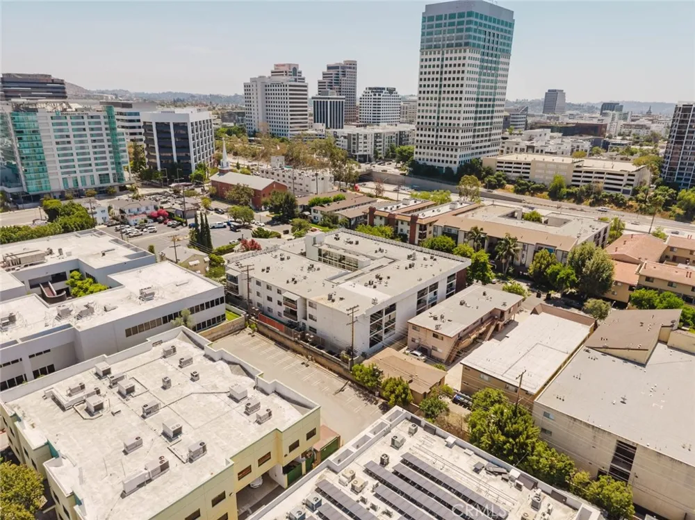 333 Burchett Street #111 Glendale, CA 91203