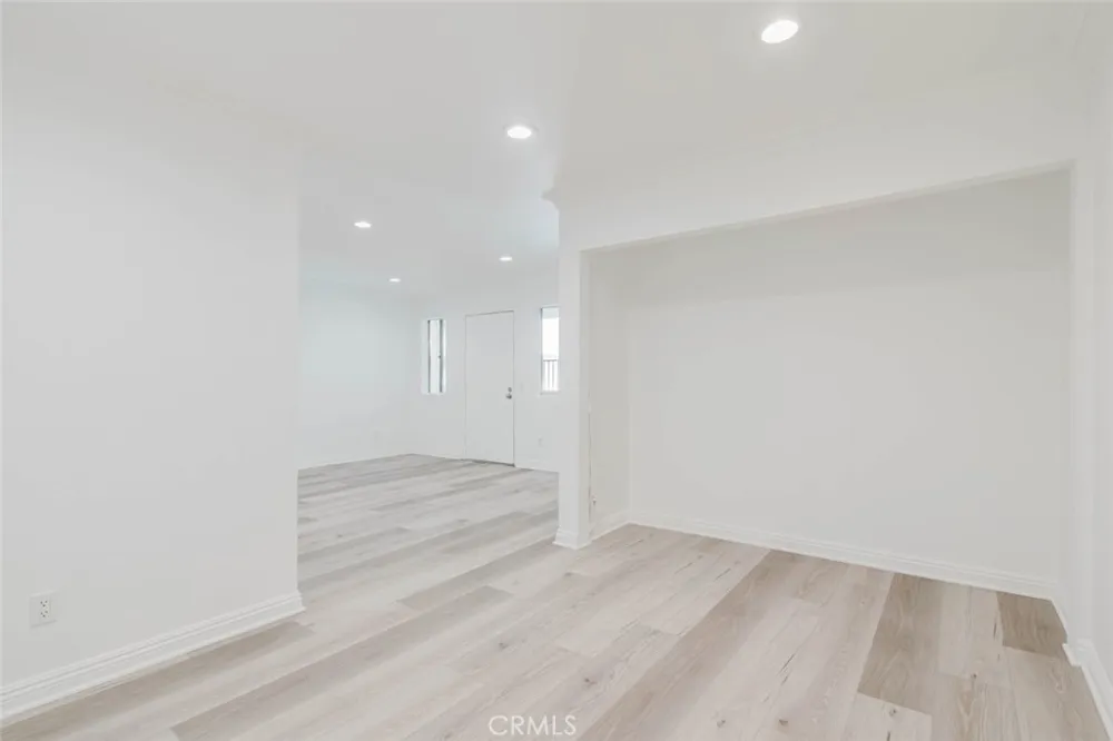333 Burchett Street #111 Glendale, CA 91203