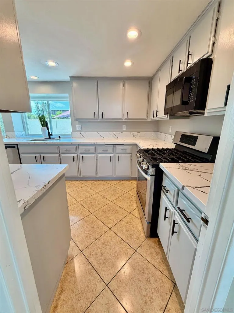 28955 Via Marsala Menifee, CA 92584