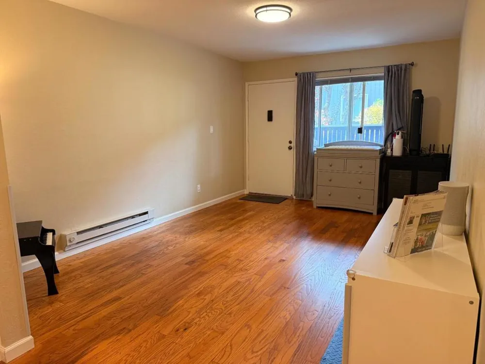 419 Piccadilly Place #3 San Bruno, CA 94066