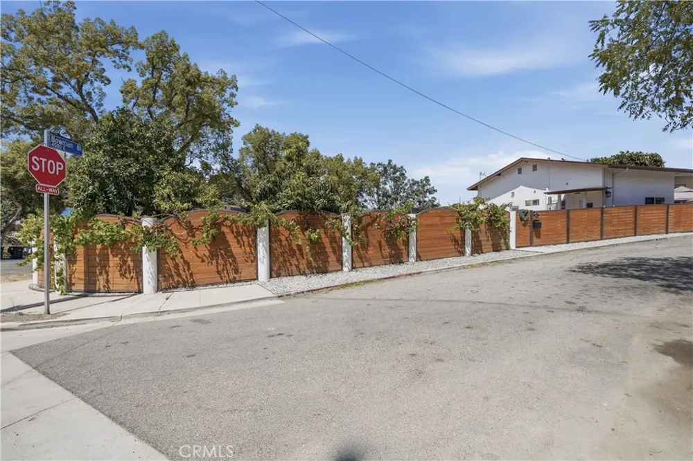 4511 Bedilion Los Angeles, CA 90032