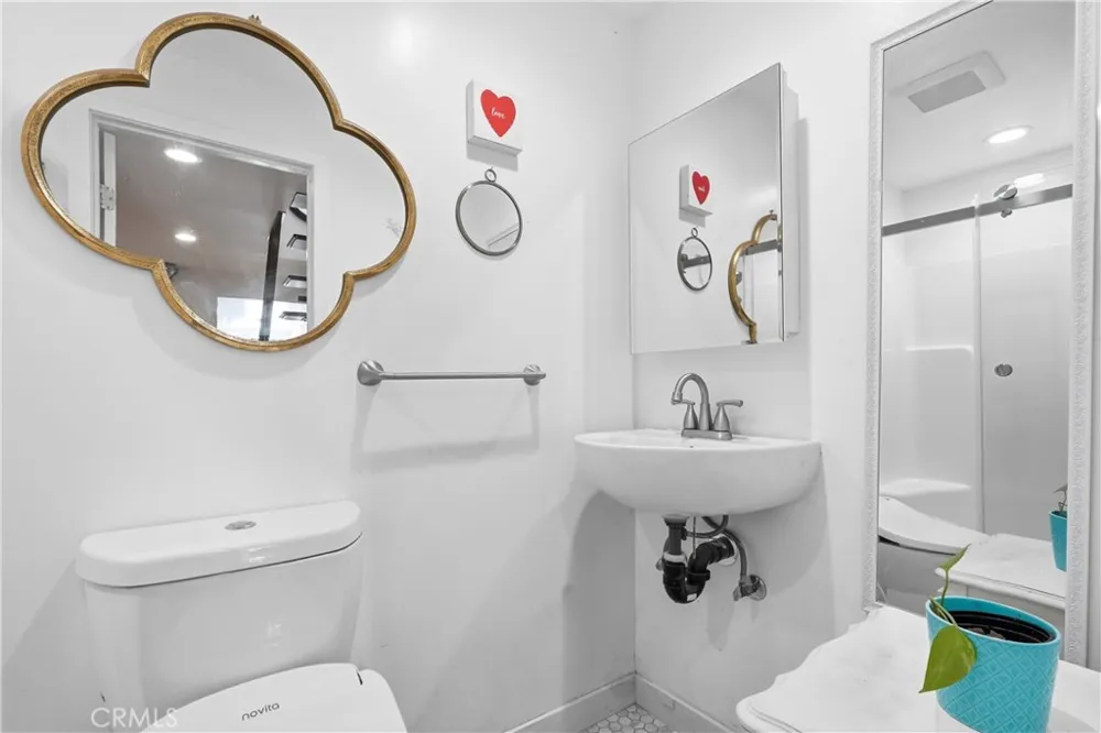 4511 Bedilion Los Angeles, CA 90032