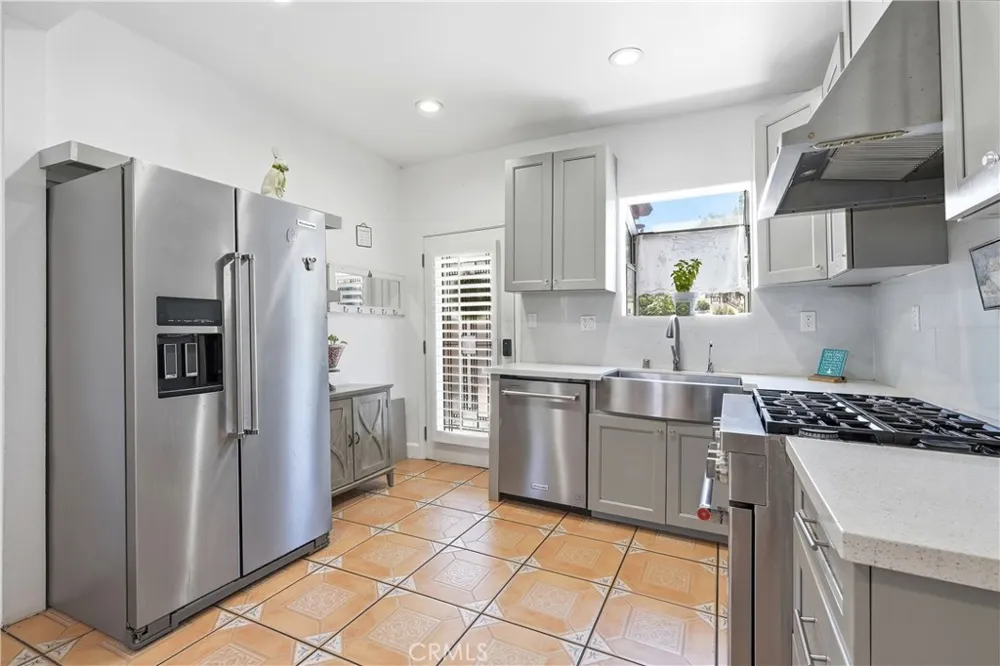4511 Bedilion Los Angeles, CA 90032