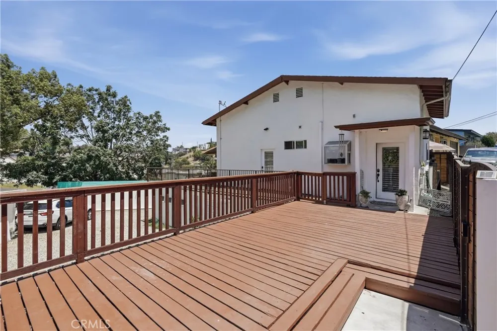 4511 Bedilion Los Angeles, CA 90032
