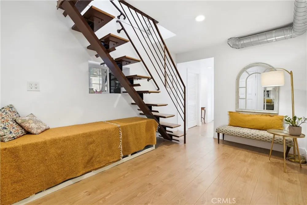 4511 Bedilion Los Angeles, CA 90032