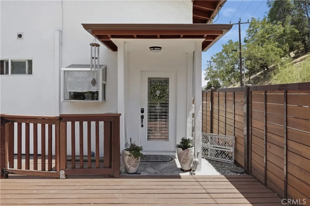 4511 Bedilion Los Angeles, CA 90032