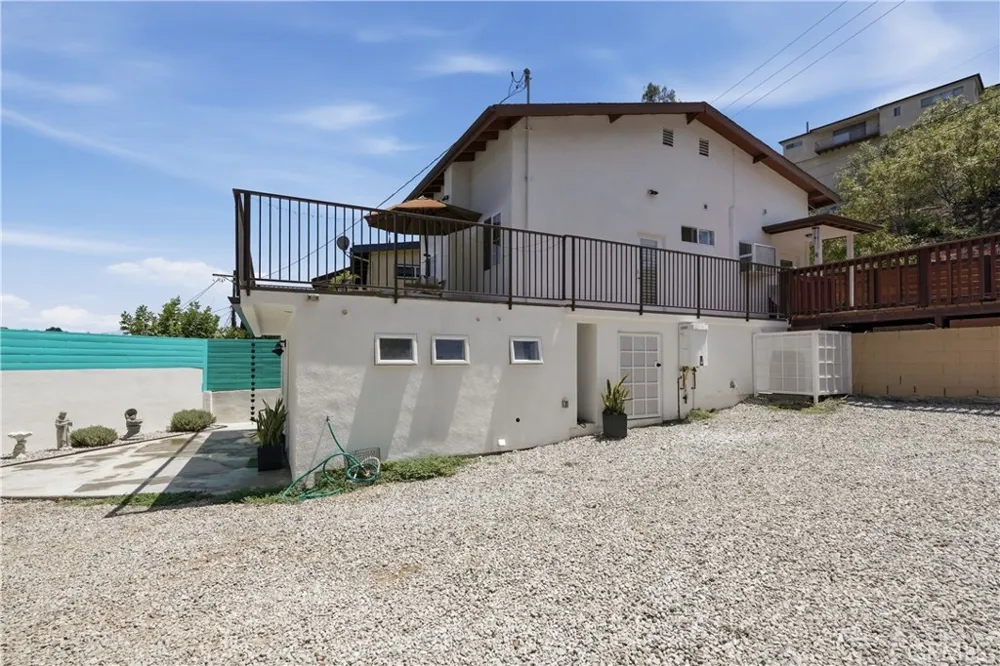 4511 Bedilion Los Angeles, CA 90032
