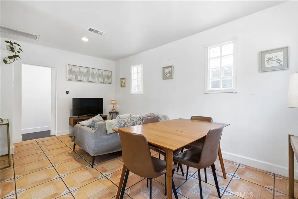 4511 Bedilion Los Angeles, CA 90032