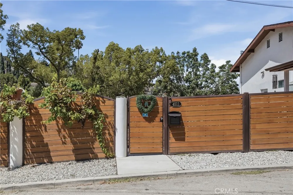 4511 Bedilion Los Angeles, CA 90032