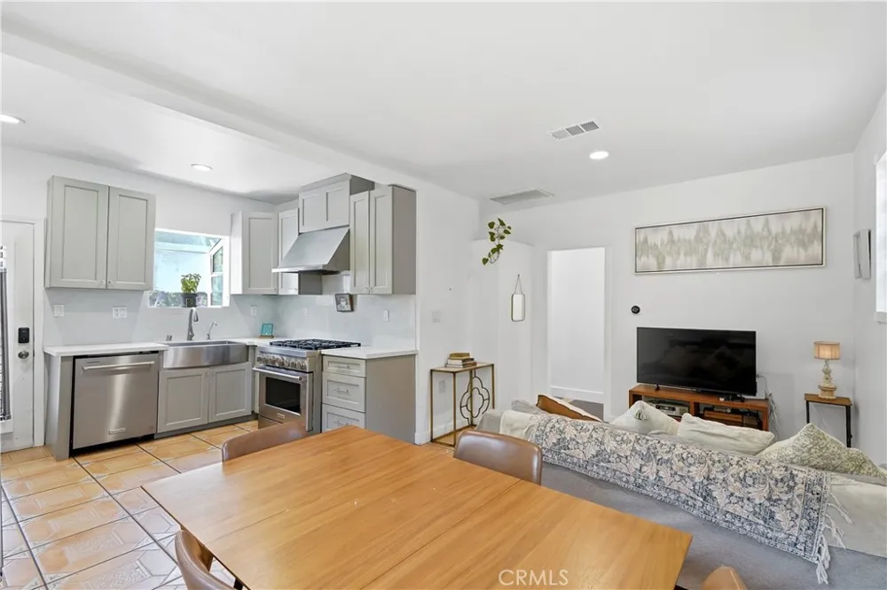 4511 Bedilion Los Angeles, CA 90032