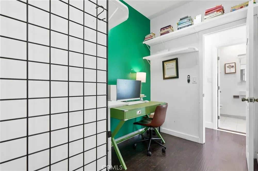 4511 Bedilion Los Angeles, CA 90032