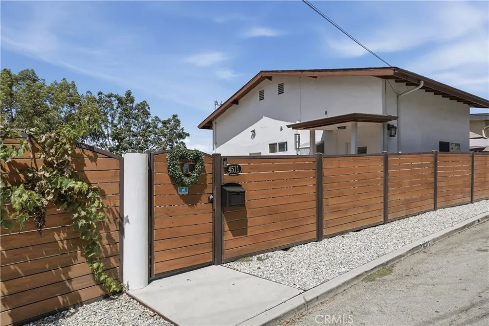 4511 Bedilion Los Angeles, CA 90032