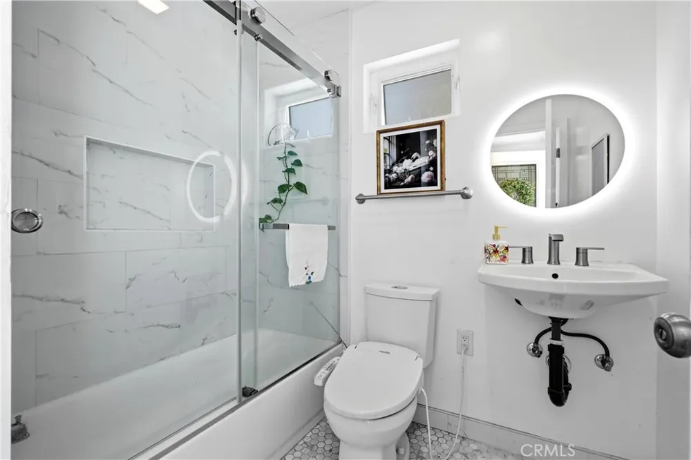 4511 Bedilion Los Angeles, CA 90032