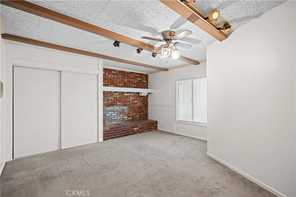 1019 E Walnut Avenue Orange, CA 92867